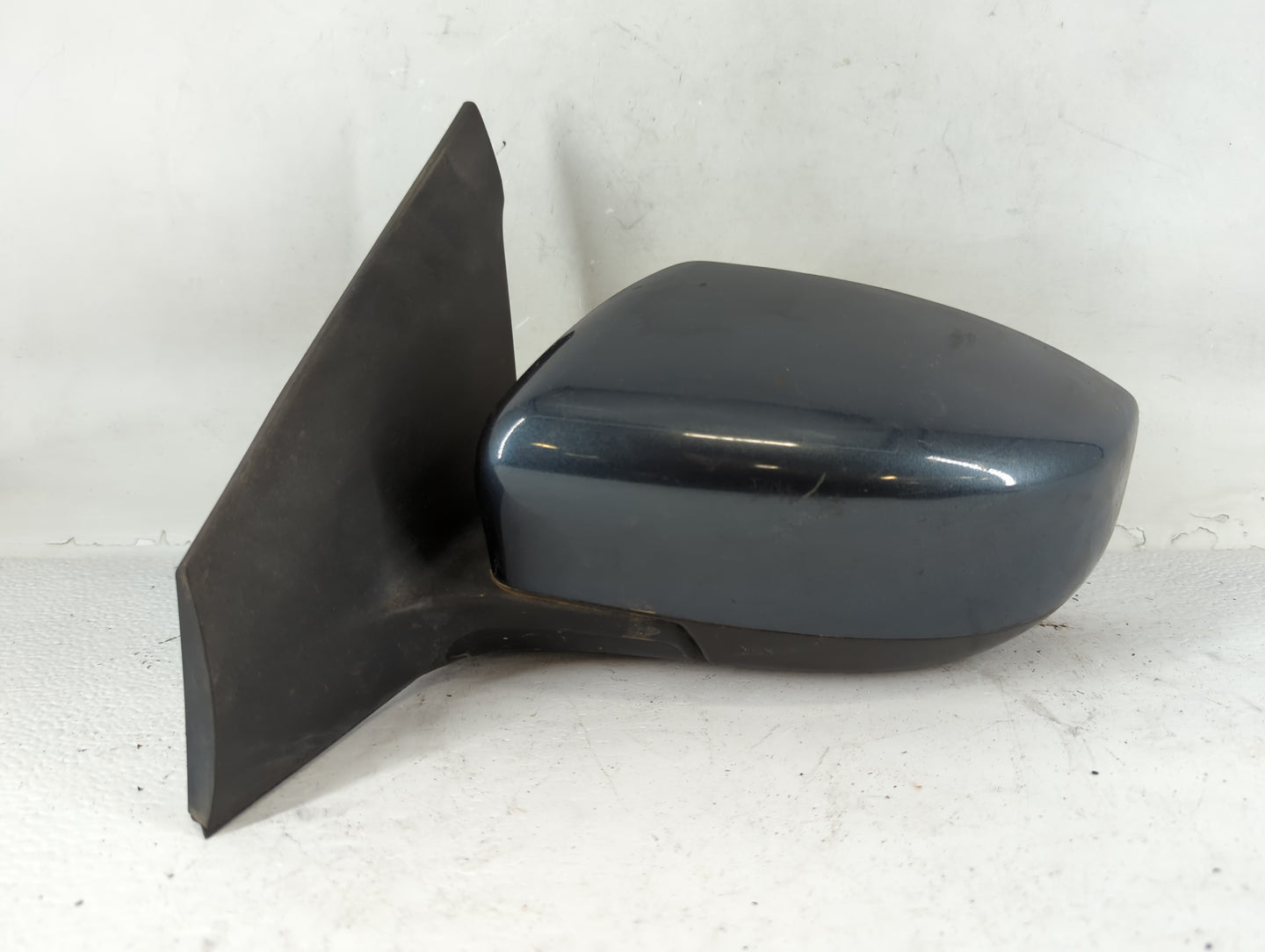 2013-2015 Nissan Sentra Driver Side View Mirror - Left Door Mirror OEM Used - Oemusedautoparts1.com