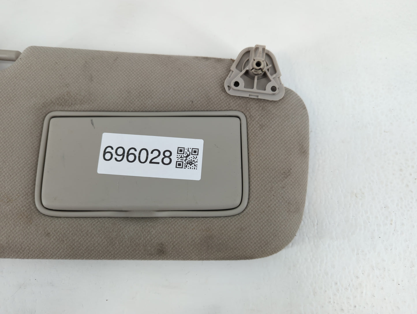 2013-2019 Nissan Sentra Sun Visor Shade Replacement Passenger Right Mirror Fits Fits 2012 2013 2014 2015 2016 2017 2018 2019