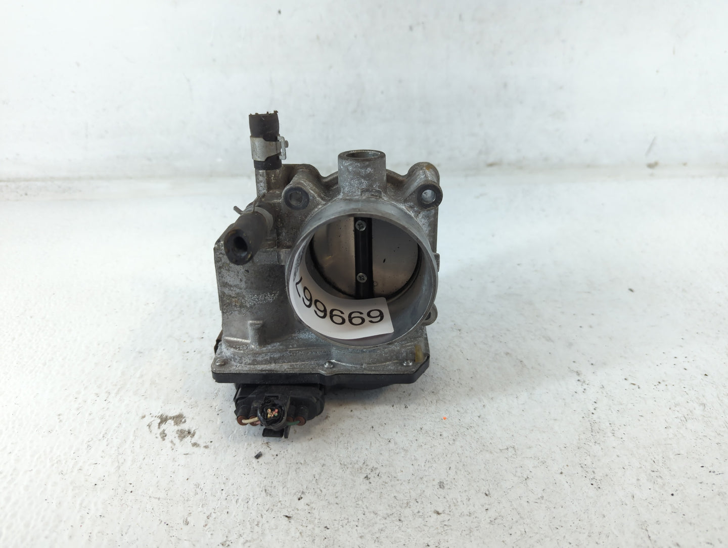 2013-2019 Nissan Sentra Throttle Body P/N:3RA60-01 A Fits Fits 2013 2014 2015 2016 2017 2018 2019 OEM Used Auto Parts - Oemu