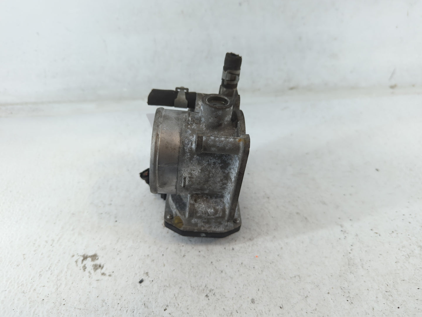 2013-2019 Nissan Sentra Throttle Body P/N:3RA60-01 A Fits Fits 2013 2014 2015 2016 2017 2018 2019 OEM Used Auto Parts - Oemu