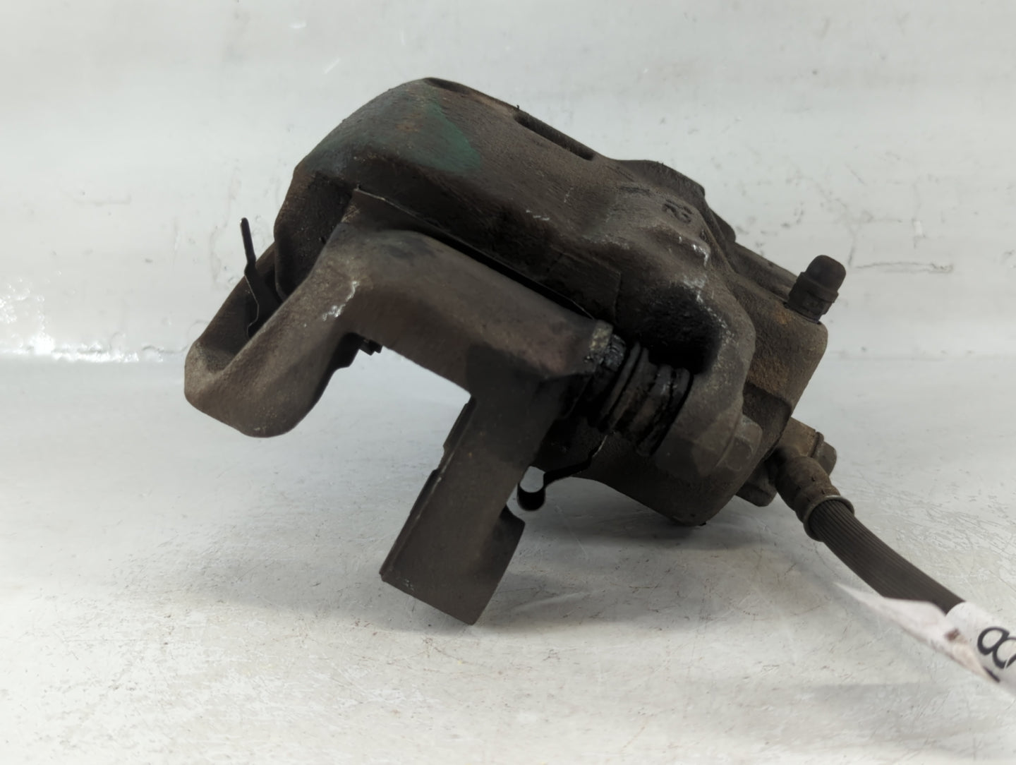 2013-2019 Nissan Sentra Front Driver Left Brake Caliper - Oemusedautoparts1.com