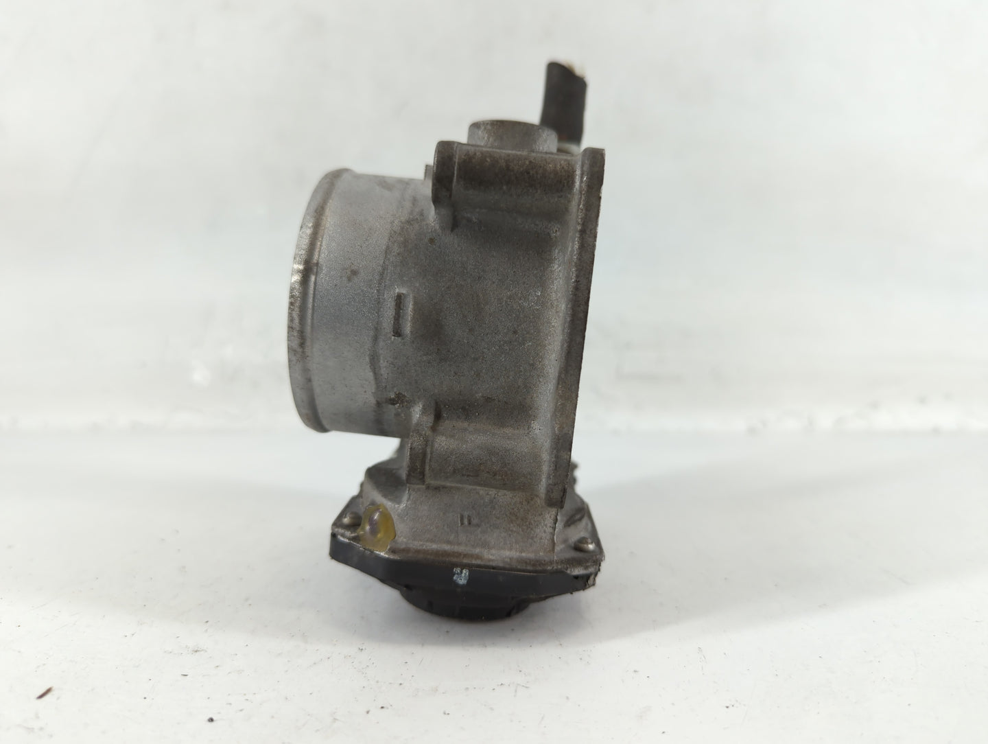 2013-2019 Nissan Sentra Throttle Body P/N:3RA60-01 B Fits Fits 2013 2014 2015 2016 2017 2018 2019 OEM Used Auto Parts - Oemu