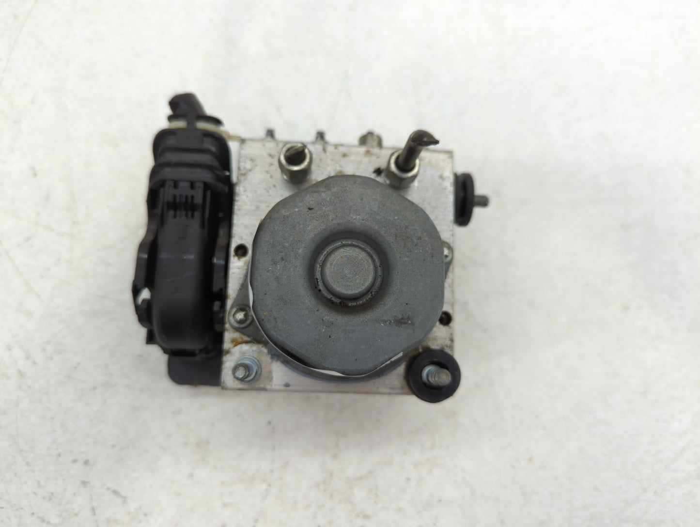 2015 Nissan Sentra ABS Pump Control Module Replacement P/N:21920398 Fits OEM Used Auto Parts - Oemusedautoparts1.com