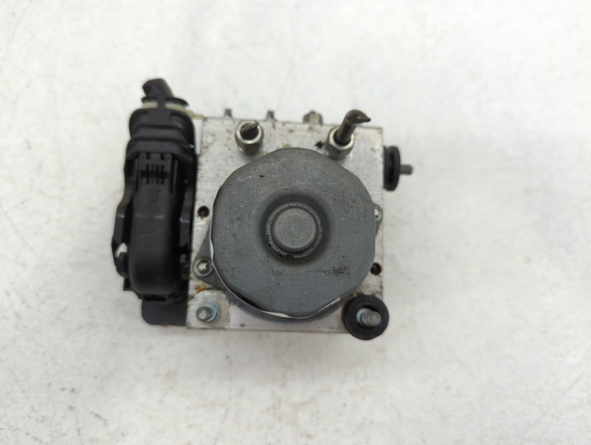 2015 Nissan Sentra Anti-Lock Brake ABS Pump Module Actuator OEM P/N:21920398 Fits OEM Used Auto Parts - Oemusedautoparts1.co