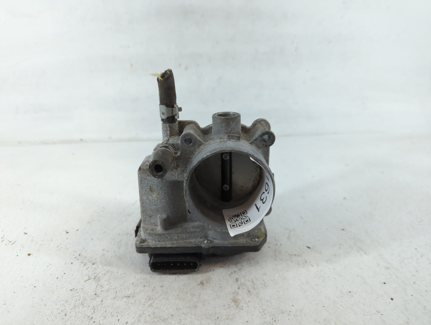 2013-2019 Nissan Sentra Throttle Body P/N:3RA60-01 A Fits Fits 2013 2014 2015 2016 2017 2018 2019 OEM Used Auto Parts - Oemu