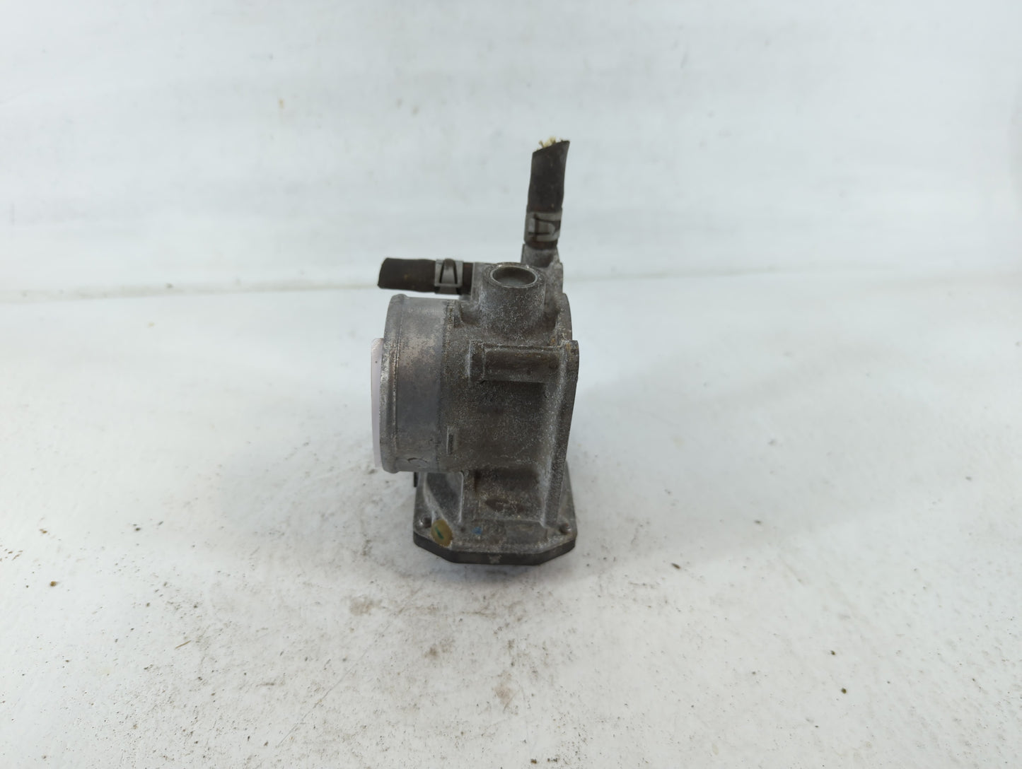 2013-2019 Nissan Sentra Throttle Body P/N:3RA60-01 A Fits Fits 2013 2014 2015 2016 2017 2018 2019 OEM Used Auto Parts - Oemu