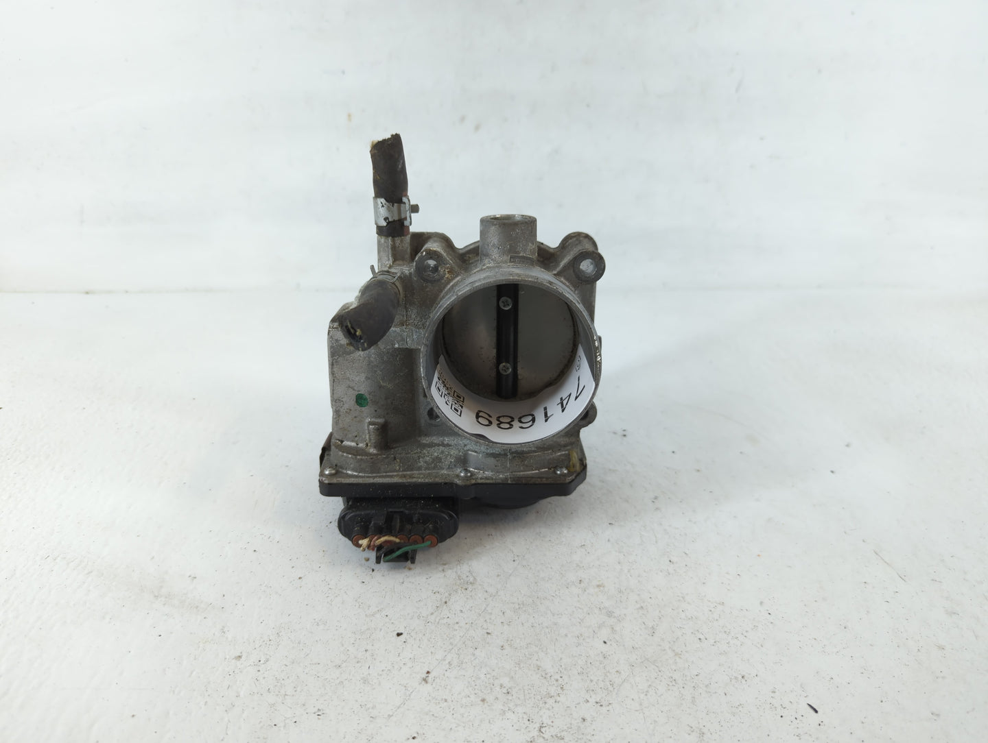 2013-2019 Nissan Sentra Throttle Body P/N:3RA60-01 A Fits Fits 2013 2014 2015 2016 2017 2018 2019 OEM Used Auto Parts - Oemu