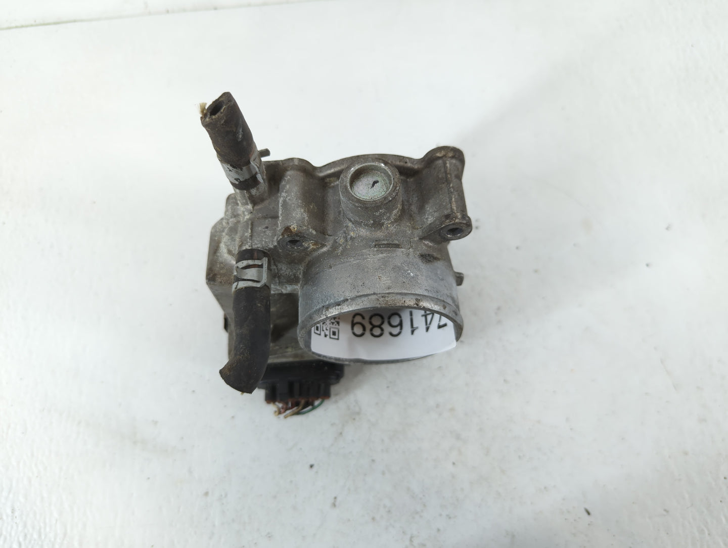 2013-2019 Nissan Sentra Throttle Body P/N:3RA60-01 A Fits Fits 2013 2014 2015 2016 2017 2018 2019 OEM Used Auto Parts - Oemu