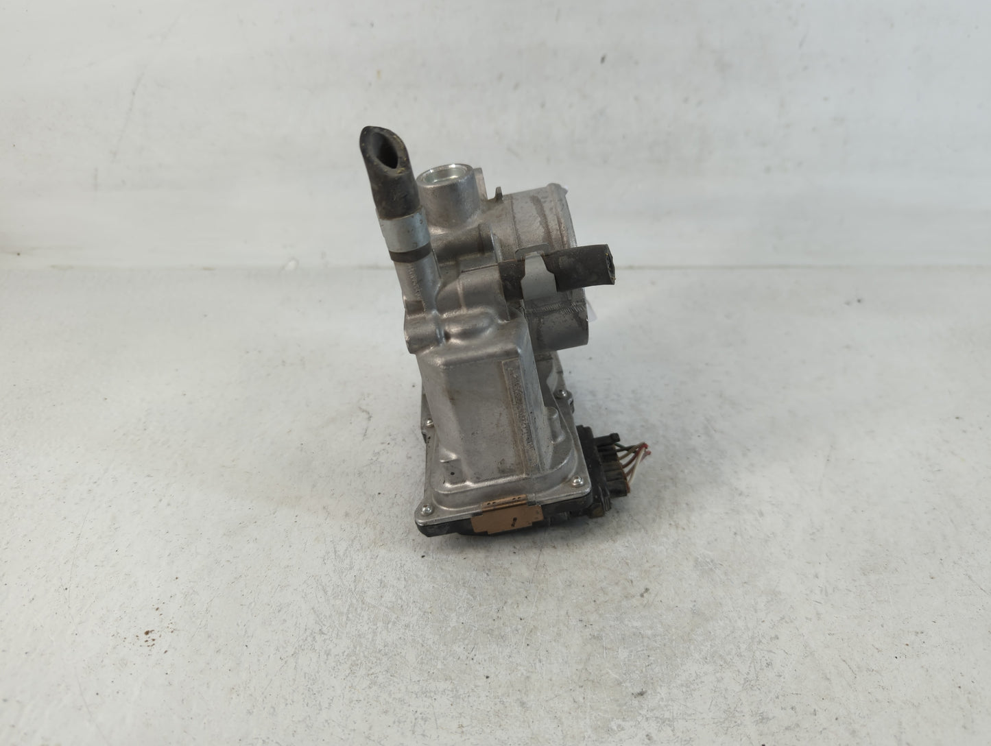 2013-2019 Nissan Sentra Throttle Body P/N:5A28 3RA60-01 A Fits Fits 2013 2014 2015 2016 2017 2018 2019 OEM Used Auto Parts -