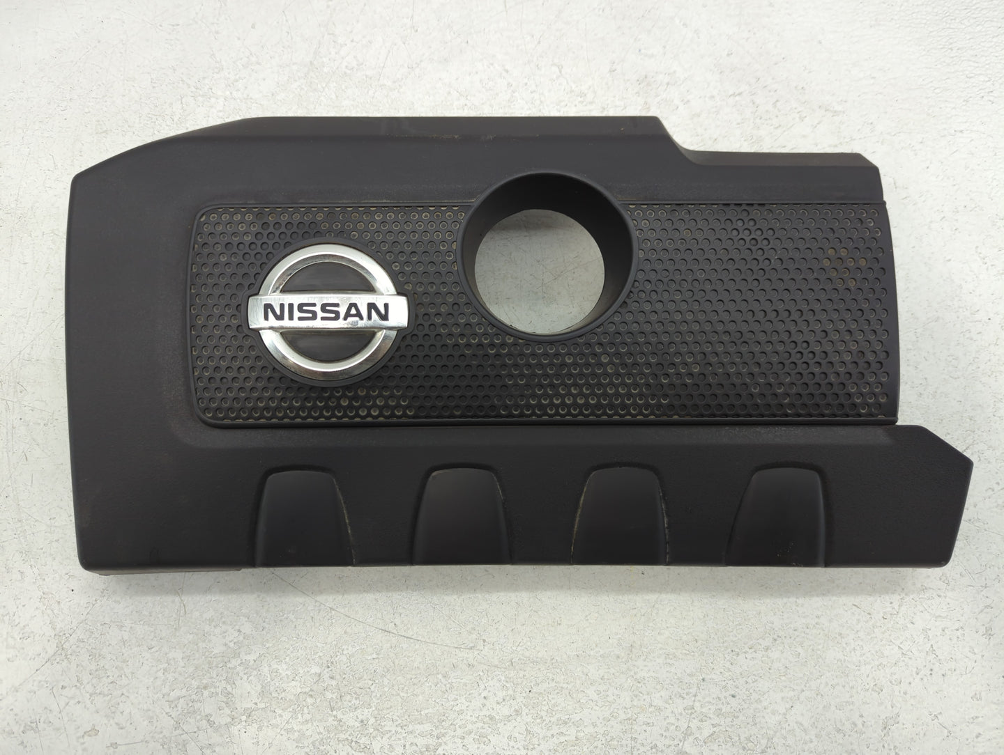 2015 Nissan Sentra Engine Cover - Oemusedautoparts1.com