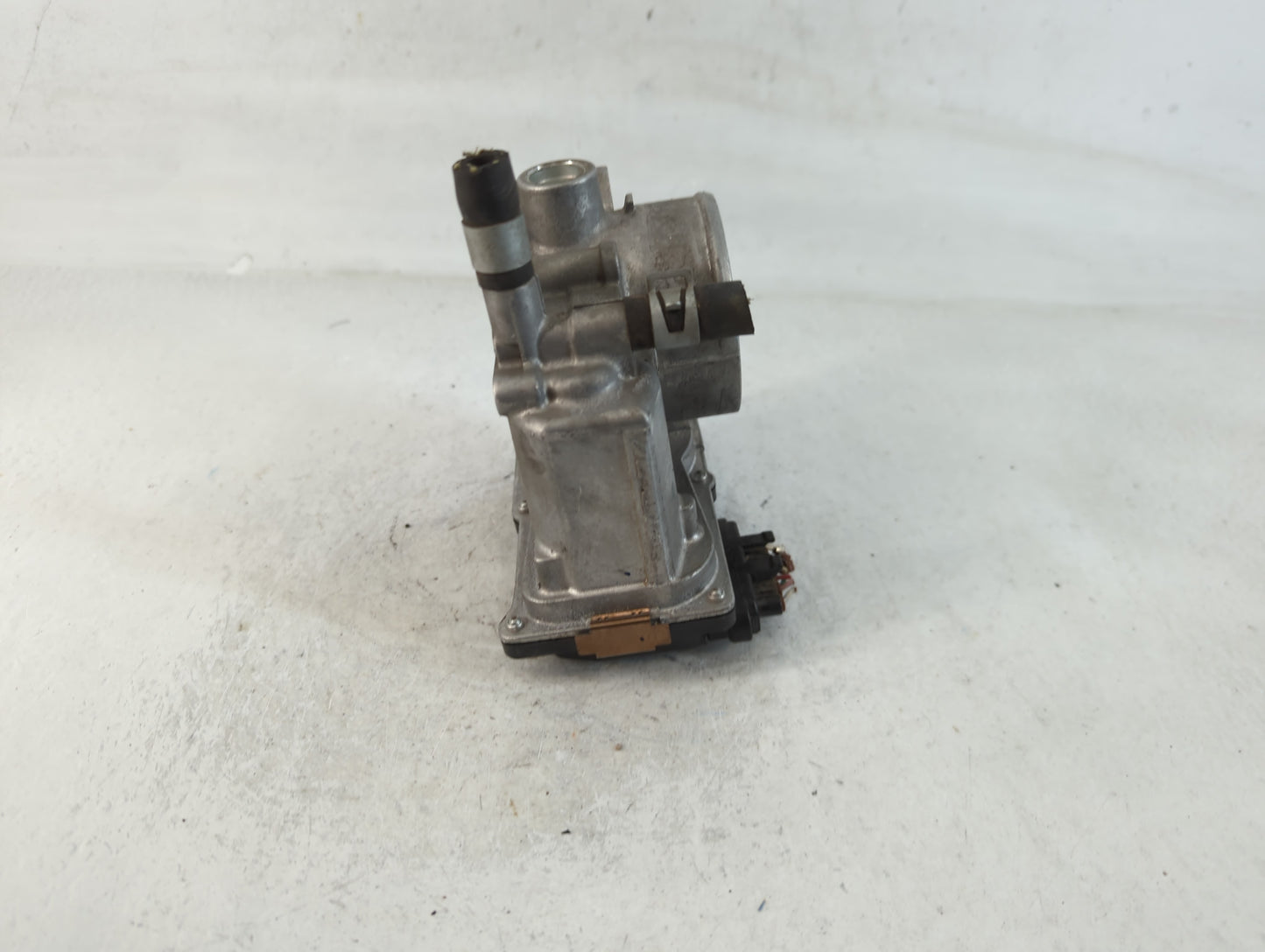 2013-2019 Nissan Sentra Throttle Body P/N:3RA60-01 A Fits Fits 2013 2014 2015 2016 2017 2018 2019 OEM Used Auto Parts - Oemu