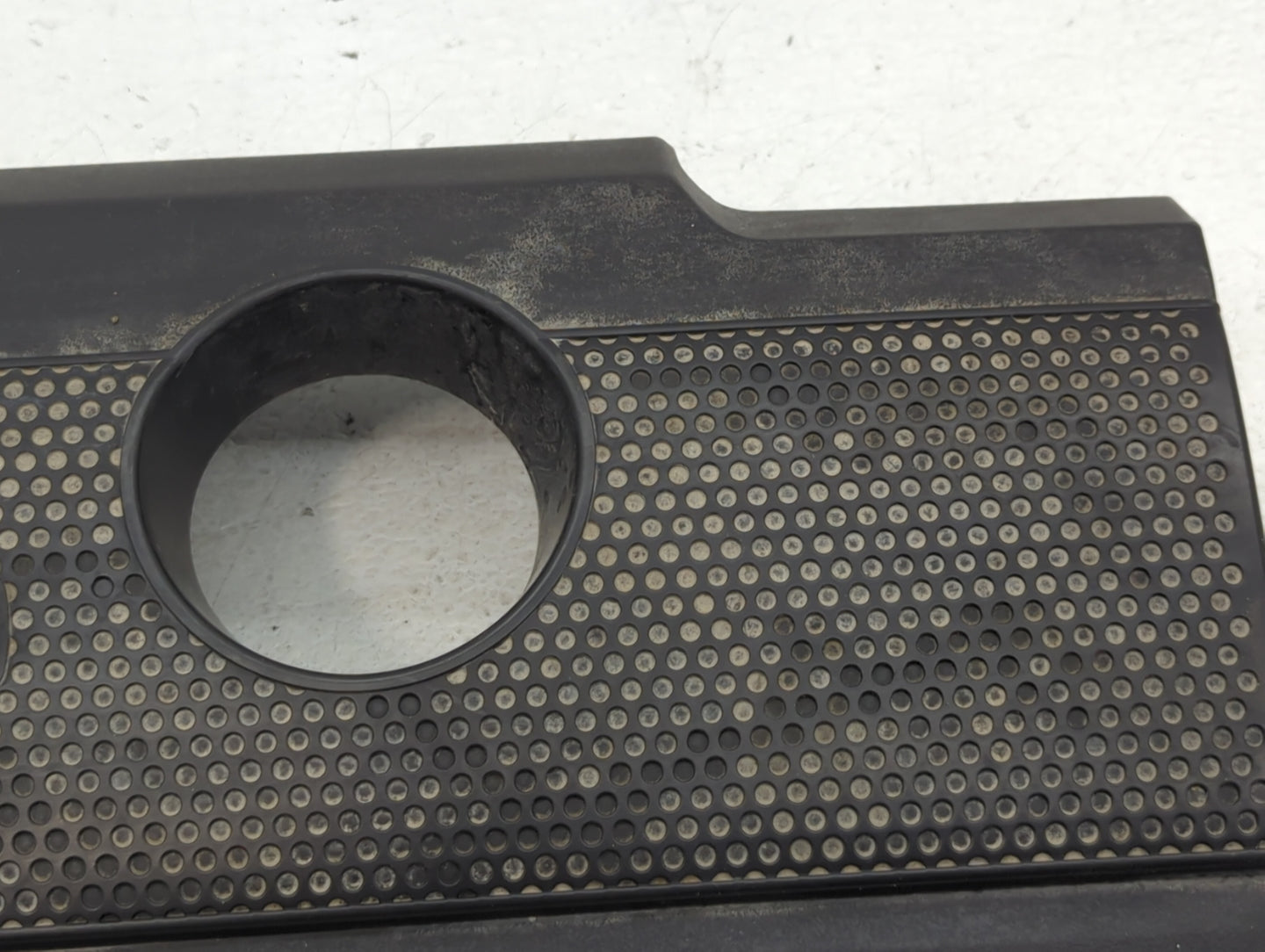 2015 Nissan Sentra Engine Cover - Oemusedautoparts1.com