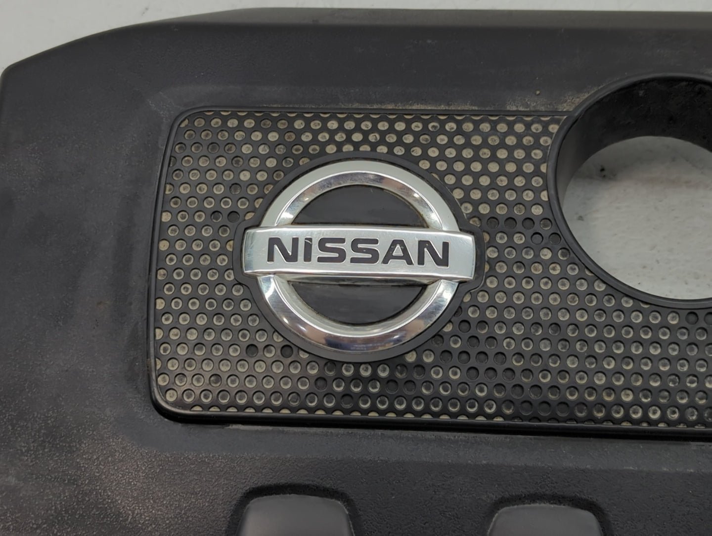 2015 Nissan Sentra Engine Cover - Oemusedautoparts1.com