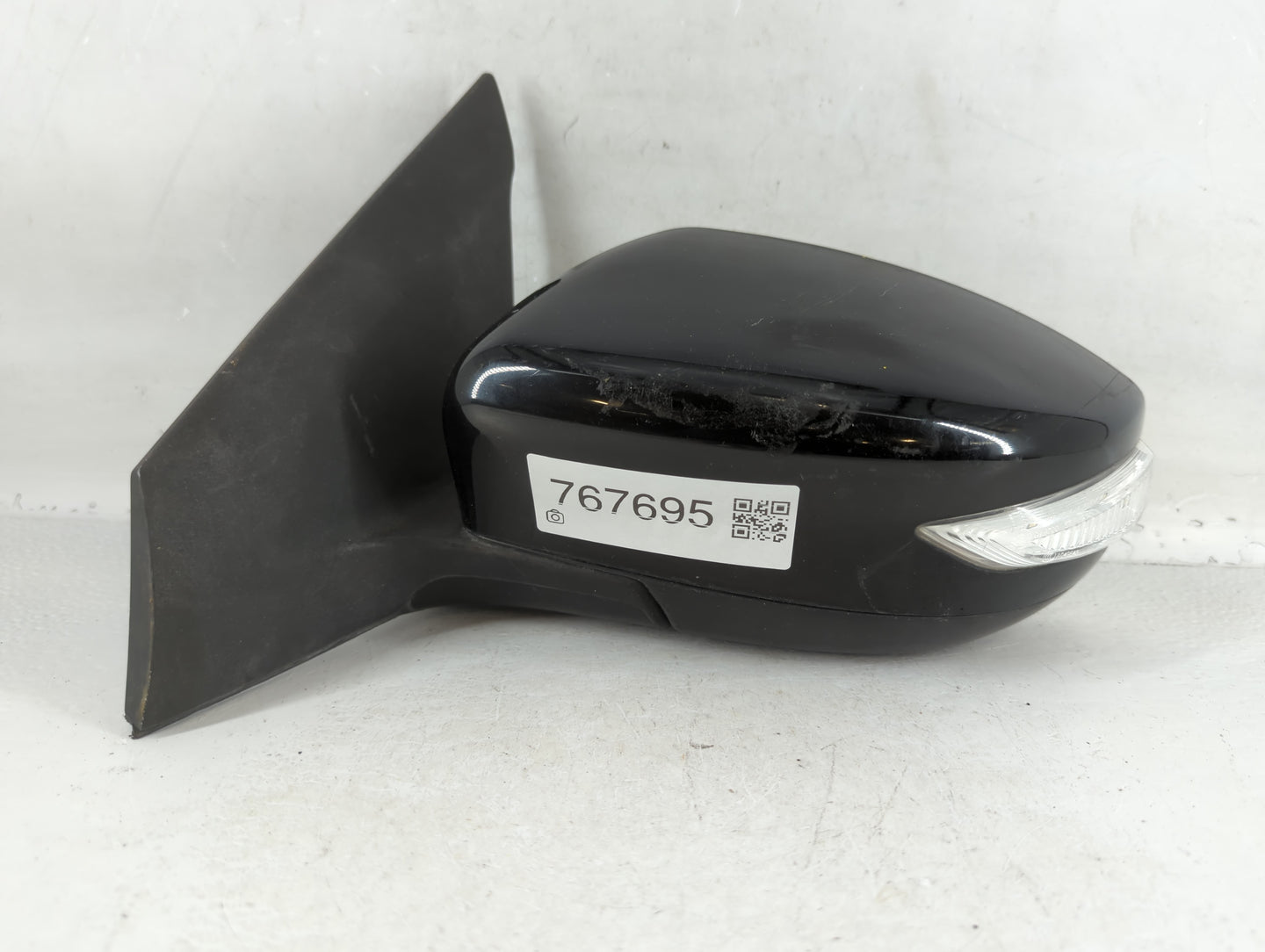 2015 Nissan Sentra Driver Side View Mirror - Left Door Mirror OEM Used - Oemusedautoparts1.com