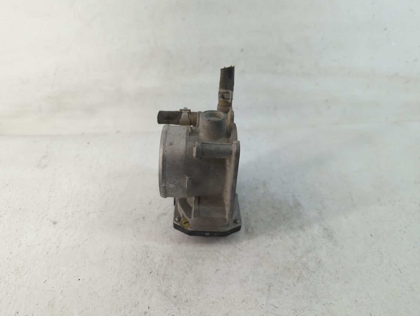 2013-2019 Nissan Sentra Throttle Body P/N:3RA60-01 A Fits Fits 2013 2014 2015 2016 2017 2018 2019 OEM Used Auto Parts - Oemu