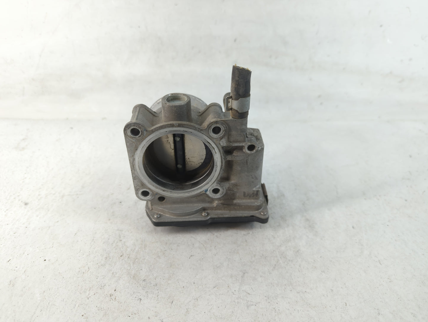 2013-2019 Nissan Sentra Throttle Body P/N:3RA60-01 A Fits Fits 2013 2014 2015 2016 2017 2018 2019 OEM Used Auto Parts - Oemu