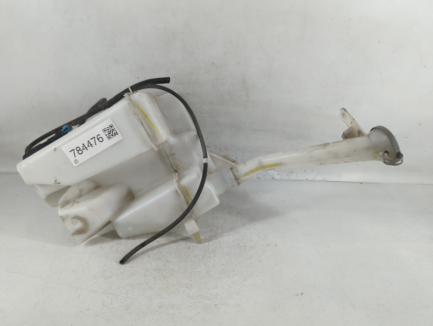 2013-2015 Nissan Sentra Windshield Washer Fluid Reservoir Bottle Oem - Oemusedautoparts1.com
