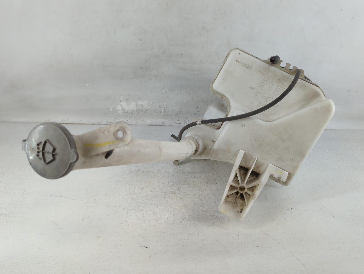 2013-2015 Nissan Sentra Windshield Washer Fluid Reservoir Bottle Oem - Oemusedautoparts1.com