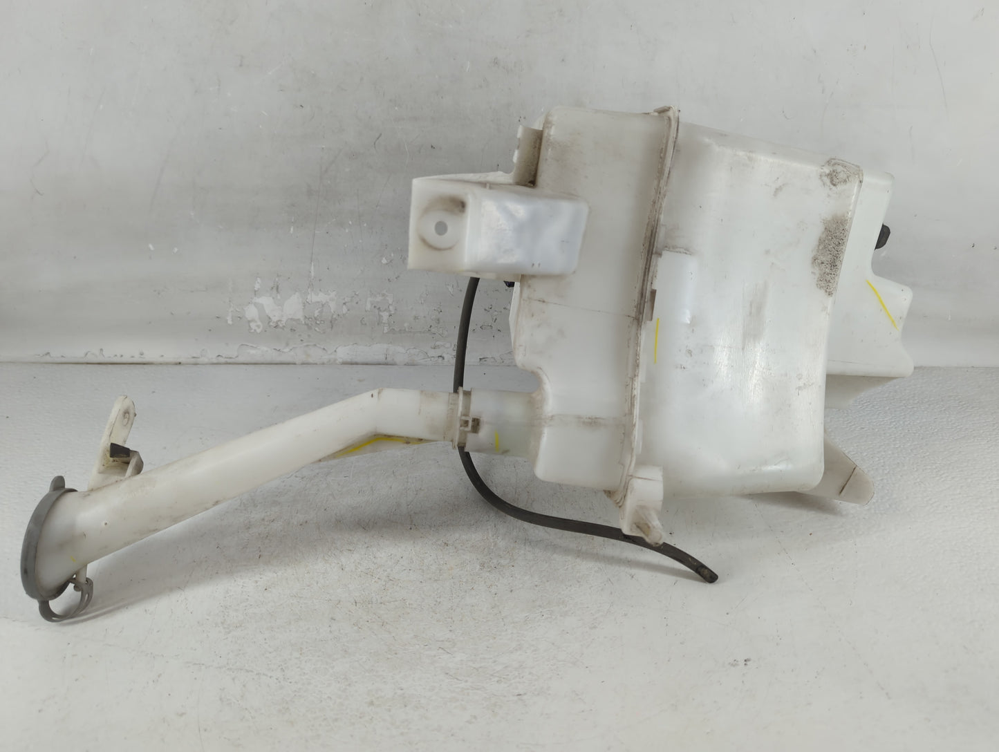 2013-2015 Nissan Sentra Windshield Washer Fluid Reservoir Bottle Oem - Oemusedautoparts1.com