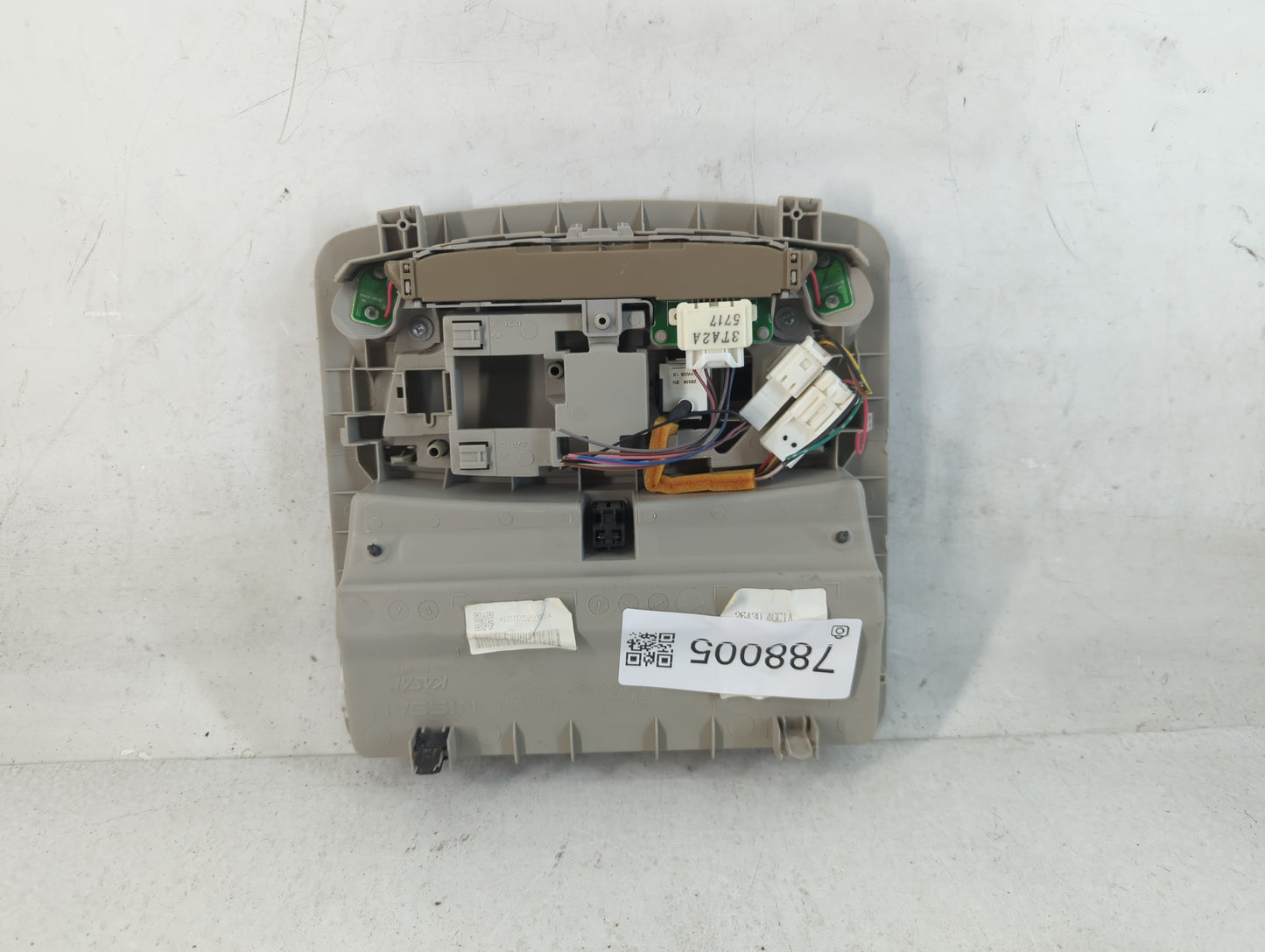 2015 Nissan Sentra Overhead Roof Console - Oemusedautoparts1.com