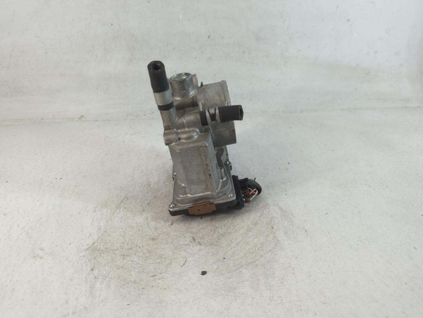 2013-2019 Nissan Sentra Throttle Body P/N:3RA60-01 A Fits Fits 2013 2014 2015 2016 2017 2018 2019 OEM Used Auto Parts - Oemu