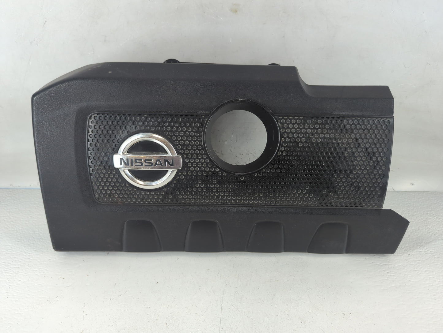 2015 Nissan Sentra Engine Cover - Oemusedautoparts1.com