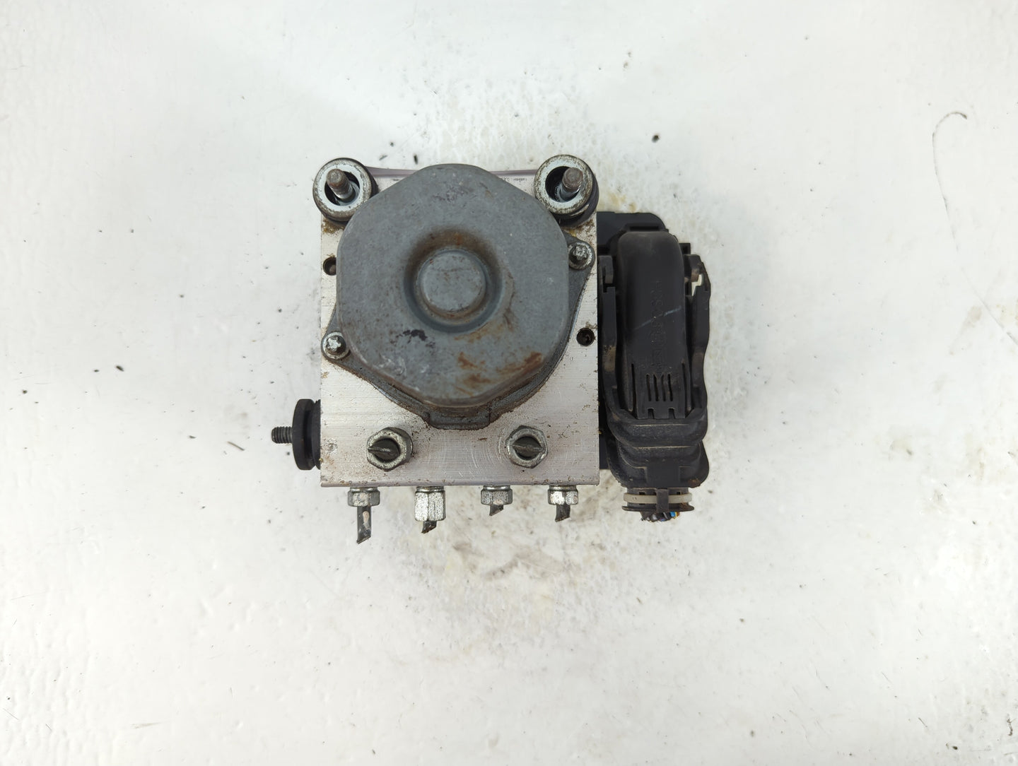 2014-2015 Nissan Sentra ABS Pump Control Module Replacement Fits Fits 2014 2015 OEM Used Auto Parts - Oemusedautoparts1.com