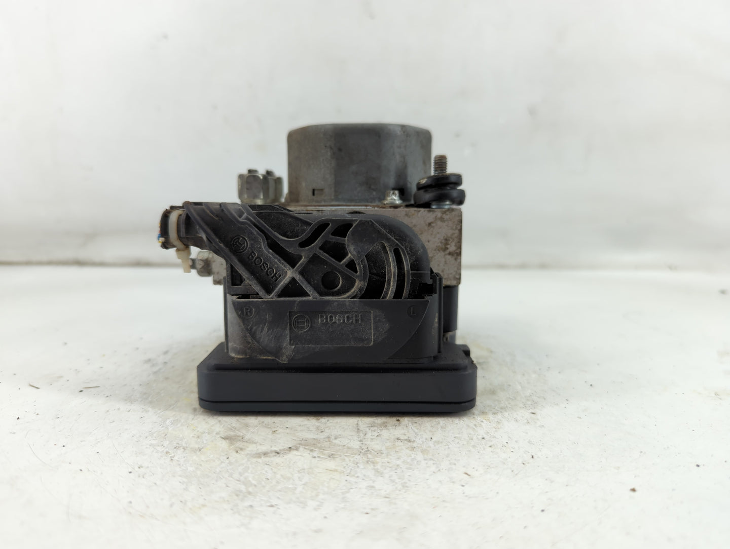 2014-2015 Nissan Sentra ABS Pump Control Module Replacement Fits Fits 2014 2015 OEM Used Auto Parts - Oemusedautoparts1.com