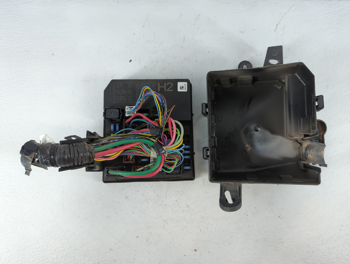 2013-2019 Nissan Sentra Fusebox Fuse Box Panel Relay Module P/N:PP-GF20+M10 3S0J00101 Fits Fits 2013 2014 2015 2016 2017 201