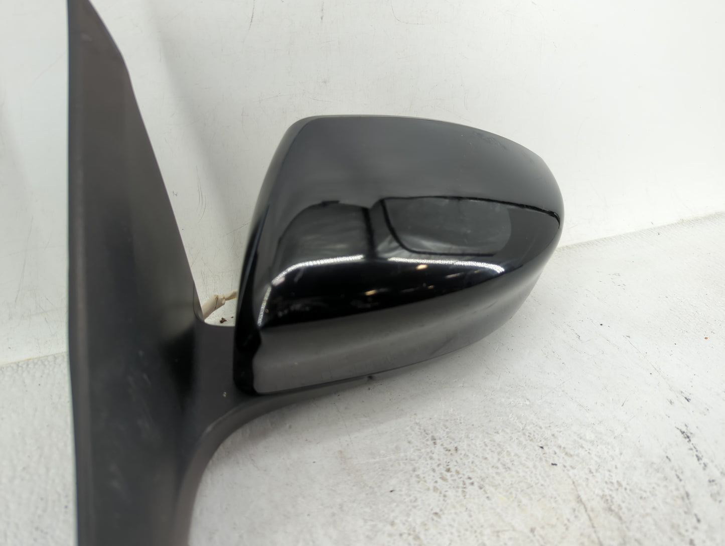 2015 Nissan Sentra Driver Side View Mirror - Left Door Mirror OEM Used - Oemusedautoparts1.com