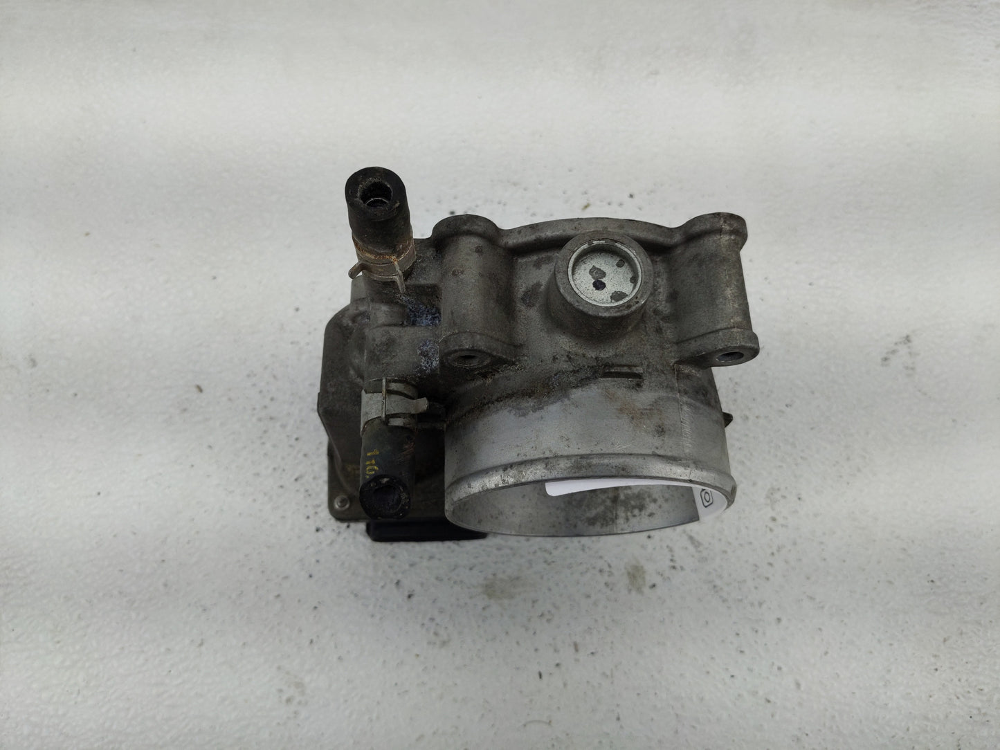 2015 Nissan Titan Throttle Body Fits OEM Used Auto Parts - Oemusedautoparts1.com