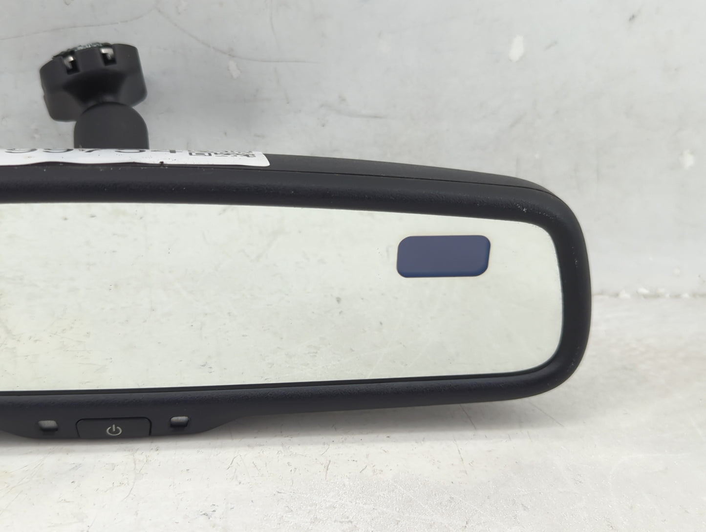 2013-2022 Nissan Titan Interior Rear View Mirror Replacement OEM P/N:E11015892 Fits OEM Used Auto Parts - Oemusedautoparts1.