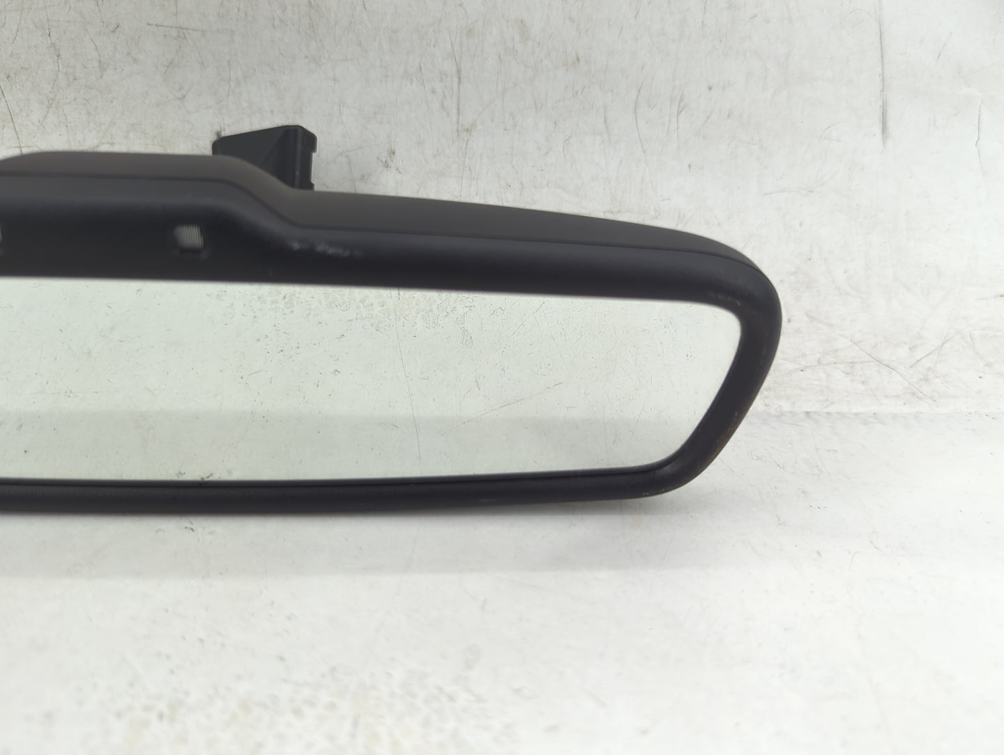 2013-2015 Nissan Titan Interior Rear View Mirror Replacement OEM P/N:E11015892 Fits OEM Used Auto Parts - Oemusedautoparts1.