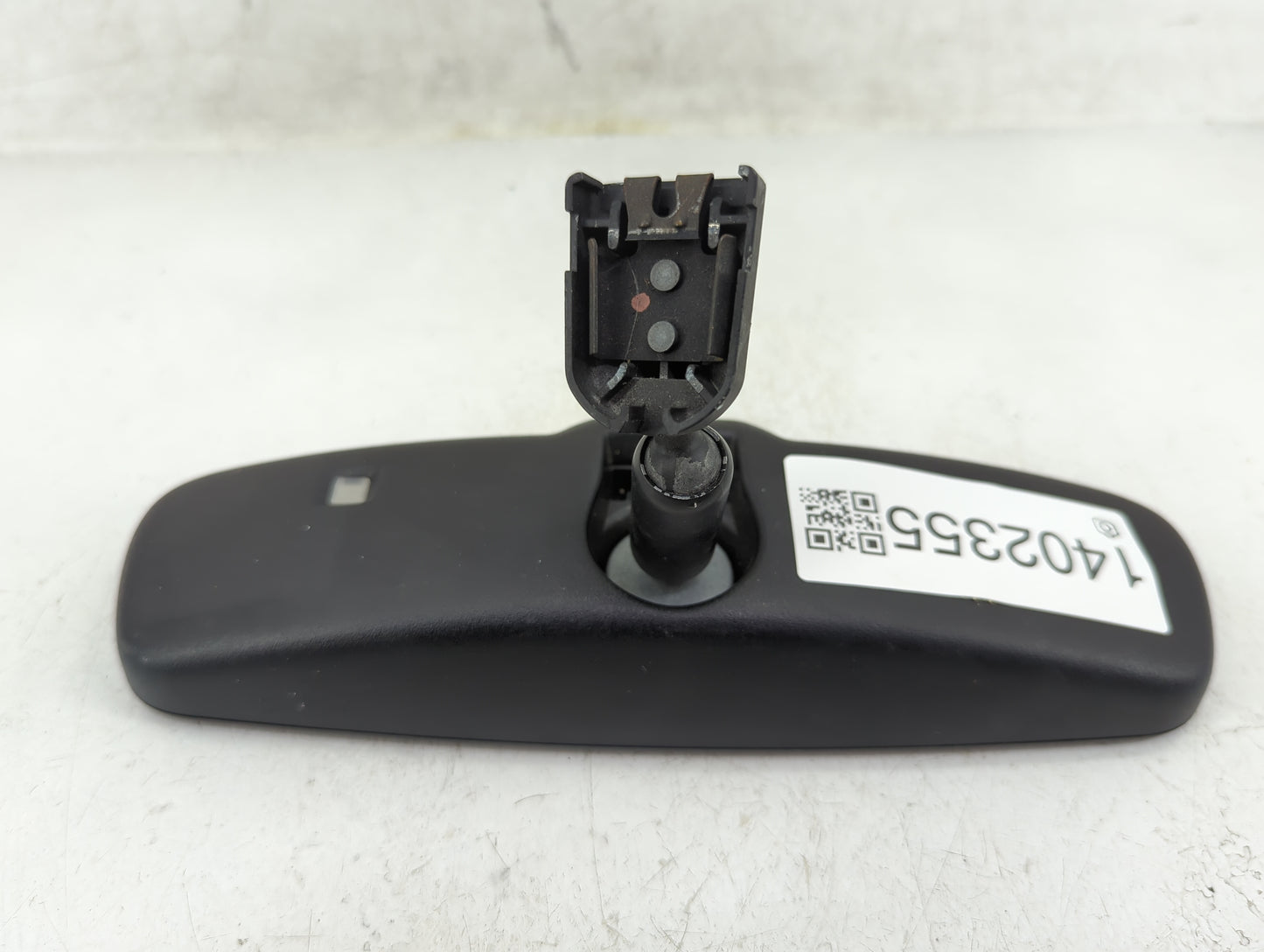 2013-2015 Nissan Titan Interior Rear View Mirror Replacement OEM P/N:E11015892 Fits OEM Used Auto Parts - Oemusedautoparts1.