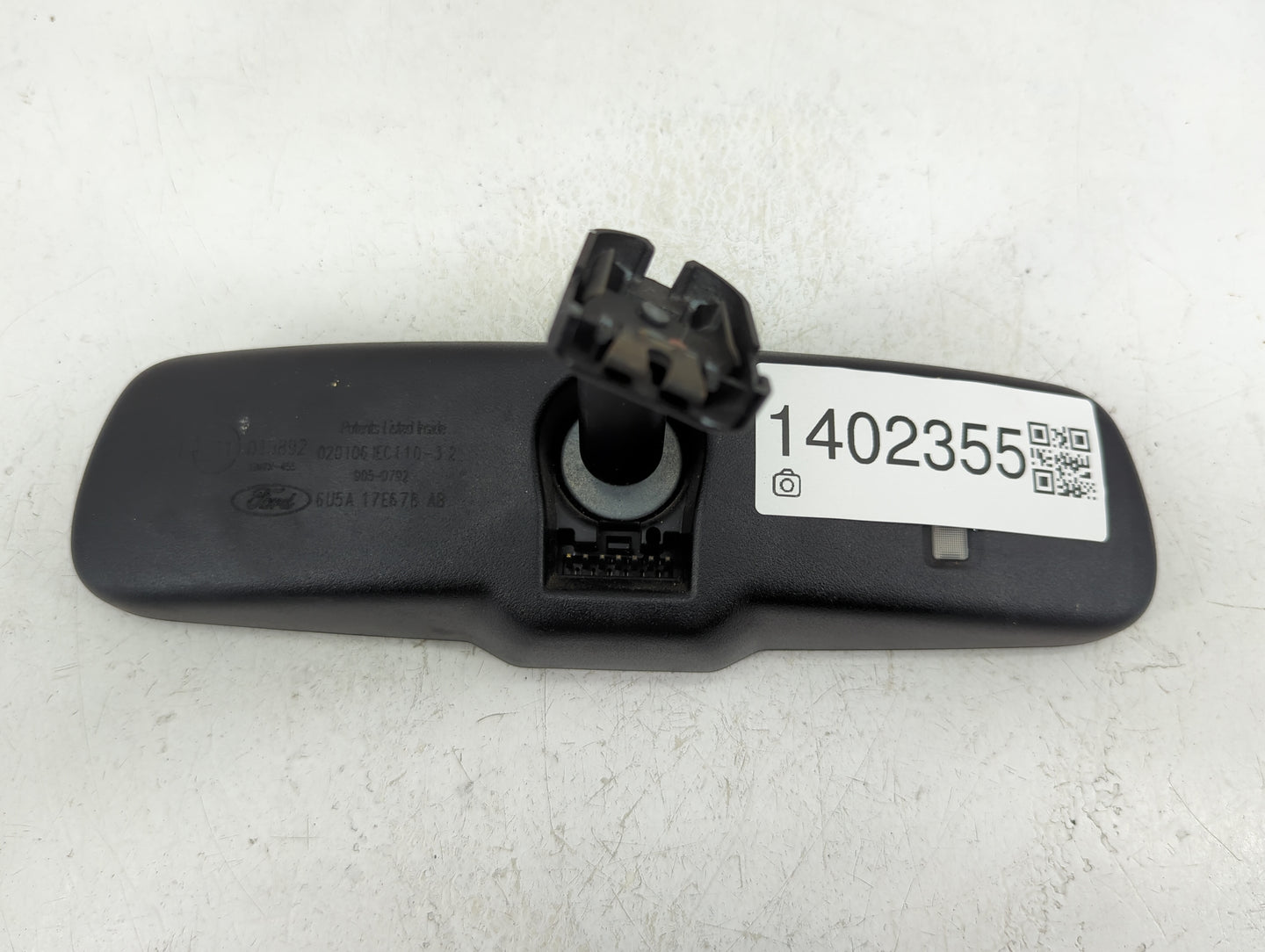 2013-2015 Nissan Titan Interior Rear View Mirror Replacement OEM P/N:E11015892 Fits OEM Used Auto Parts - Oemusedautoparts1.