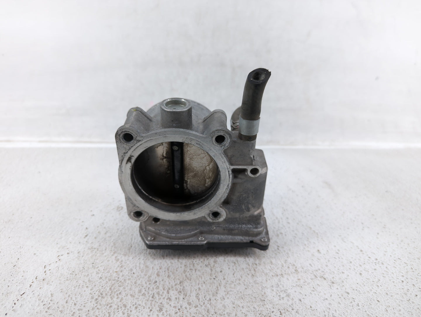2013-2015 Nissan Titan Throttle Body P/N:16119 7S000 Fits Fits 2012 2013 2014 2015 2016 OEM Used Auto Parts - Oemusedautopar