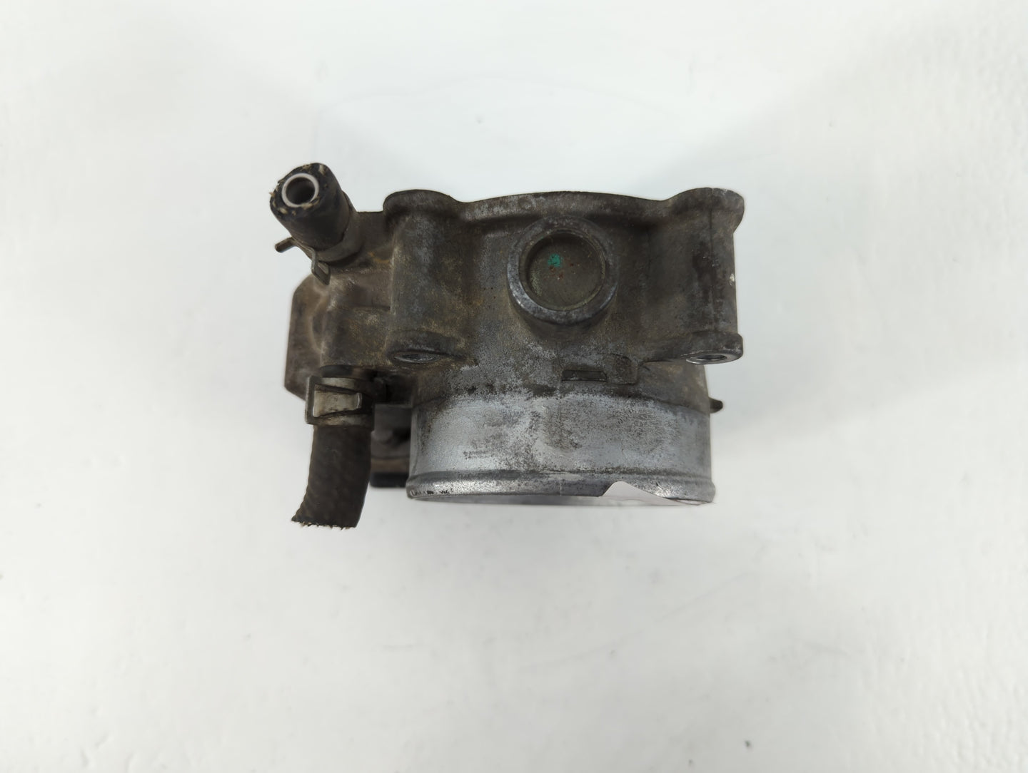 2013-2015 Nissan Titan Throttle Body P/N:16119 7S000 Fits Fits 2012 2013 2014 2015 2016 OEM Used Auto Parts - Oemusedautopar