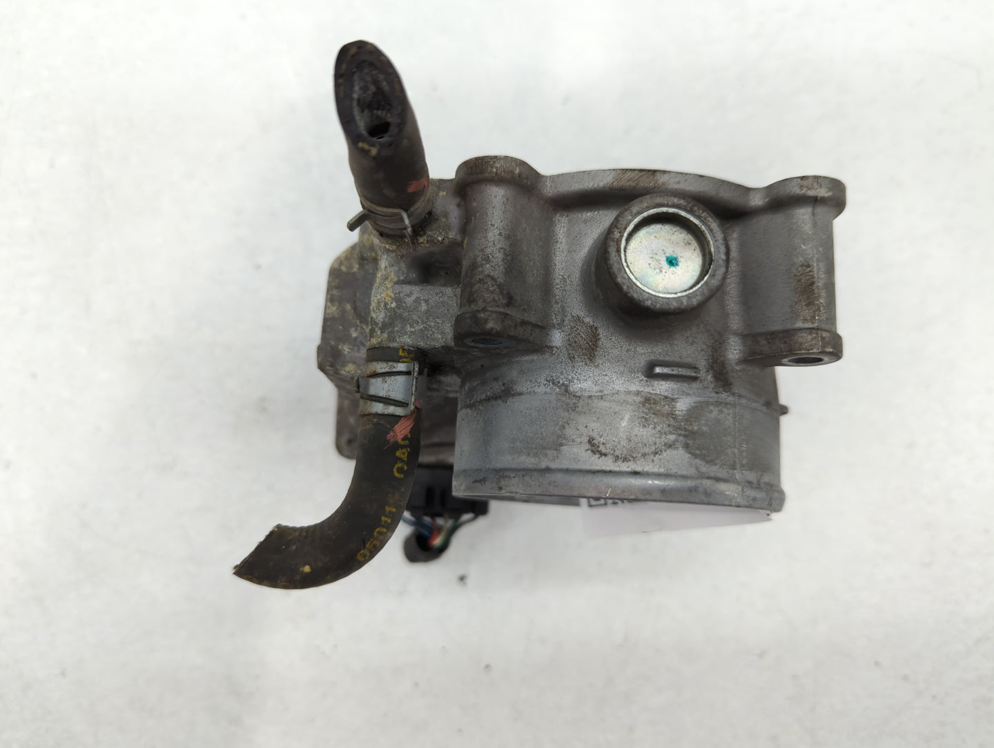 2013-2015 Nissan Titan Throttle Body P/N:16119 7S000 Fits Fits 2012 2013 2014 2015 2016 OEM Used Auto Parts - Oemusedautopar