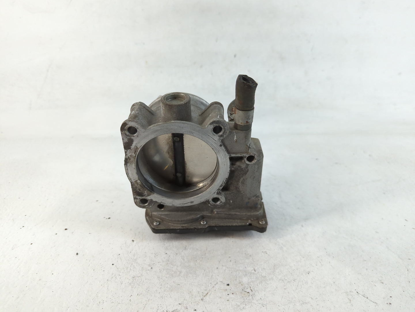 2013-2015 Nissan Titan Throttle Body P/N:16119 7S000 D Fits Fits 2012 2013 2014 2015 2016 OEM Used Auto Parts - Oemusedautop