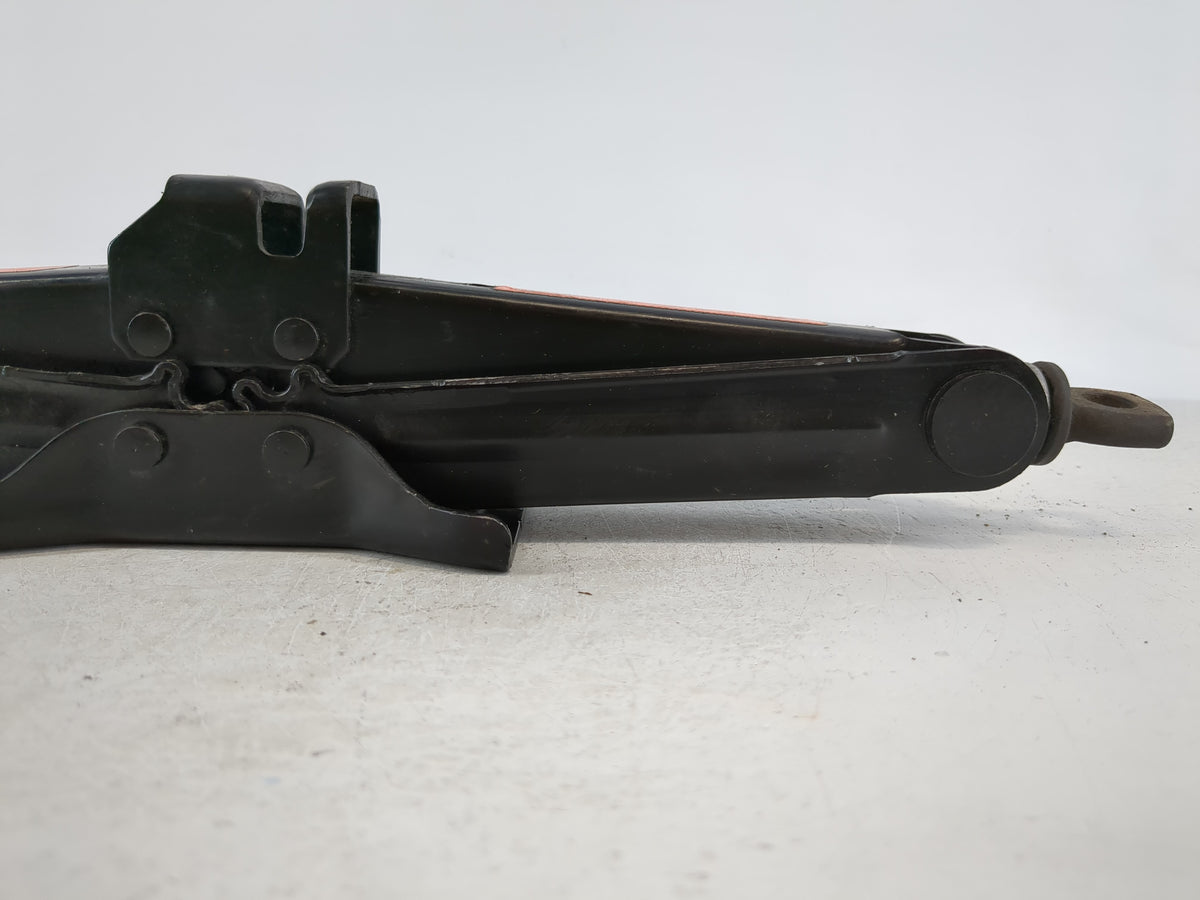 2015 Nissan Versa Spare Scissor Car Jack 1100912 - Oemusedautoparts1.com