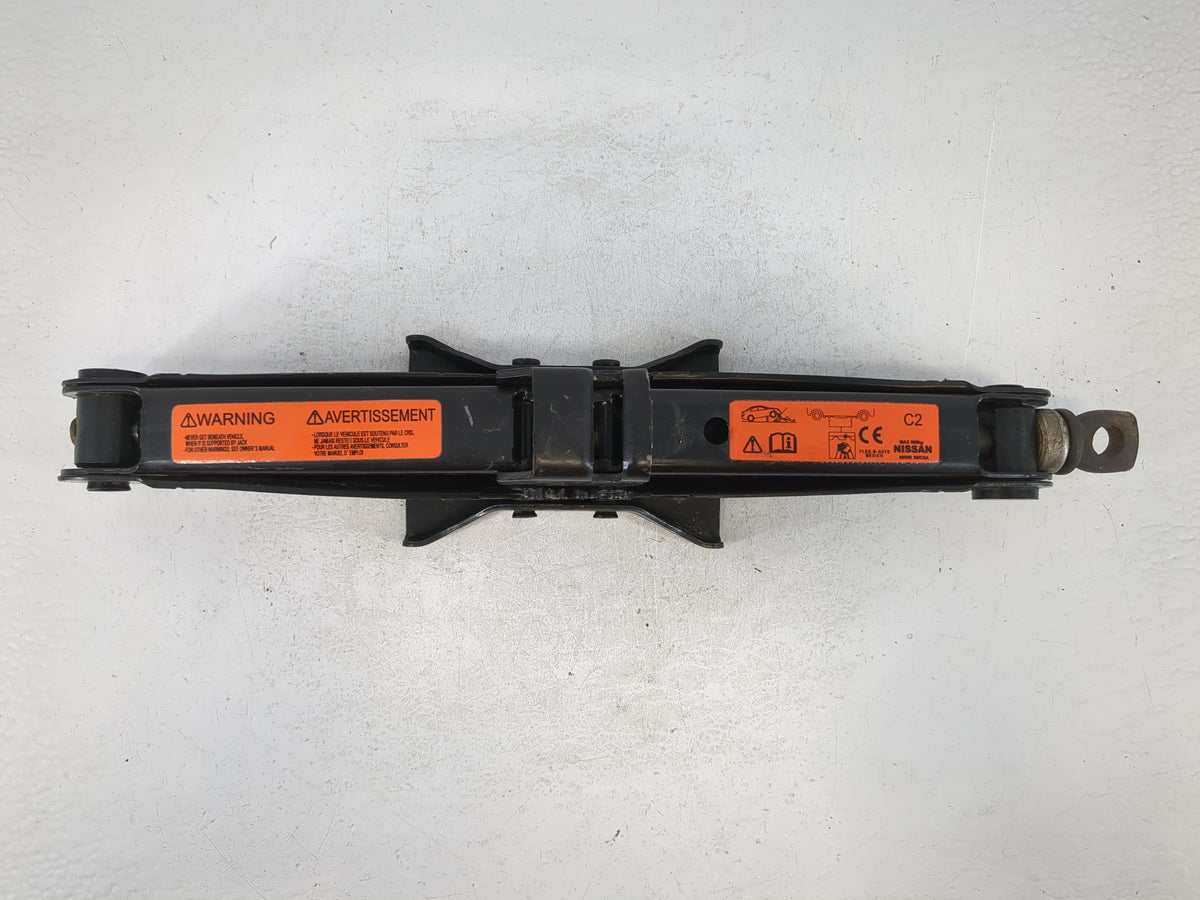 2015 Nissan Versa Spare Scissor Car Jack 1100912 - Oemusedautoparts1.com