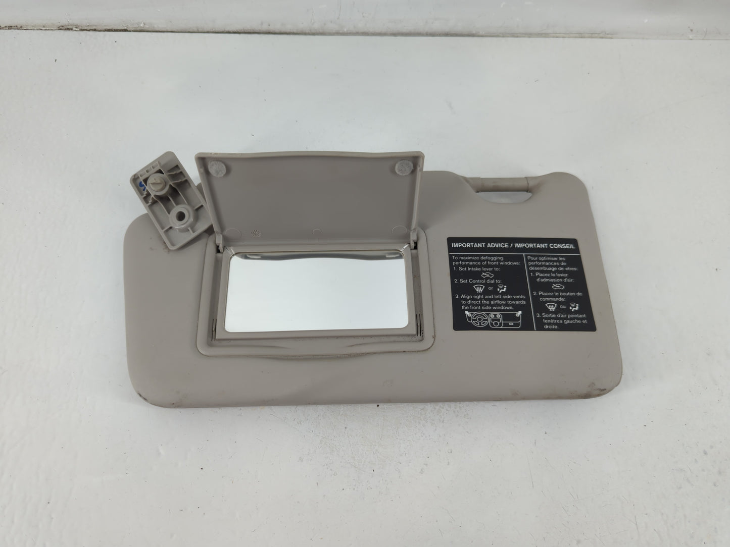 2014-2015 Nissan Versa Sun Visor Shade Replacement Driver Left Mirror Fits Fits 2014 2015 OEM Used Auto Parts - Oemusedautop