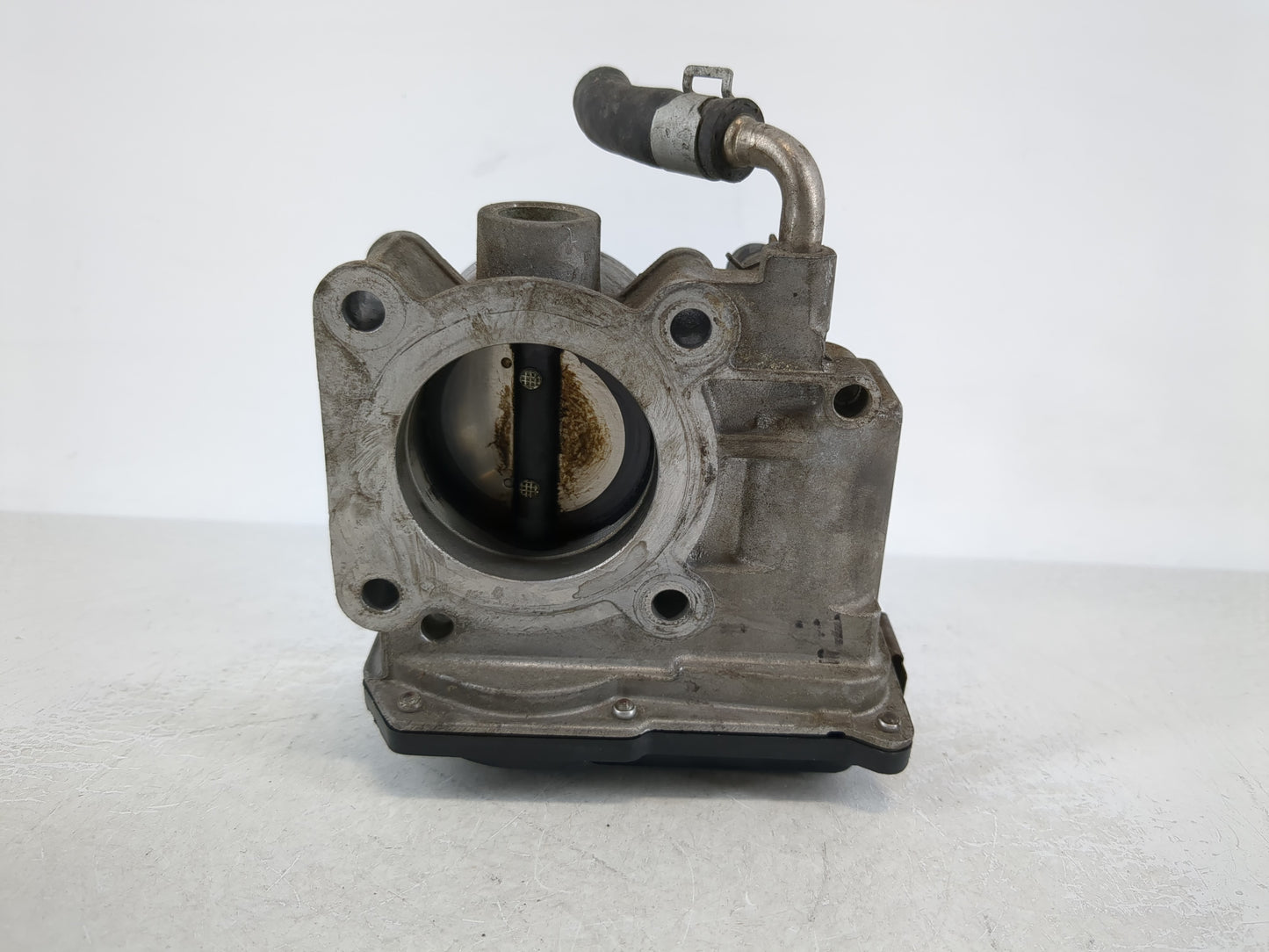 2012-2019 Nissan Versa Throttle Body P/N:3AA50-02 E Fits Fits 2012 2013 2014 2015 2016 2017 2018 2019 OEM Used Auto Parts - 