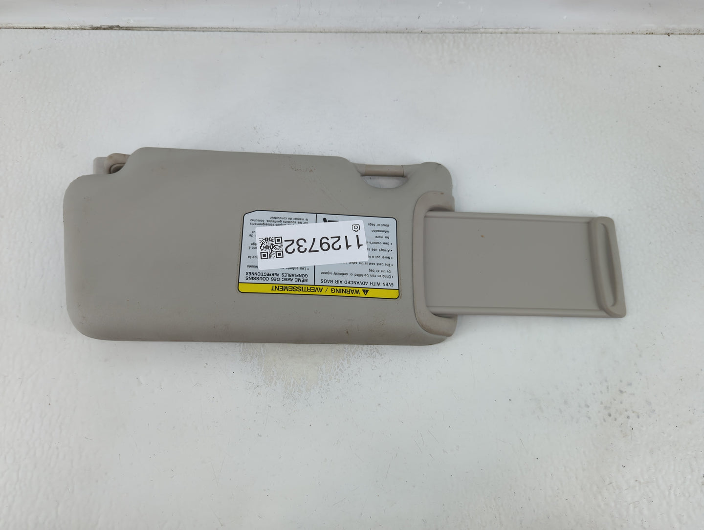 2013-2015 Nissan Versa Sun Visor Shade Replacement Passenger Right Mirror Fits Fits 2013 2014 2015 OEM Used Auto Parts - Oem