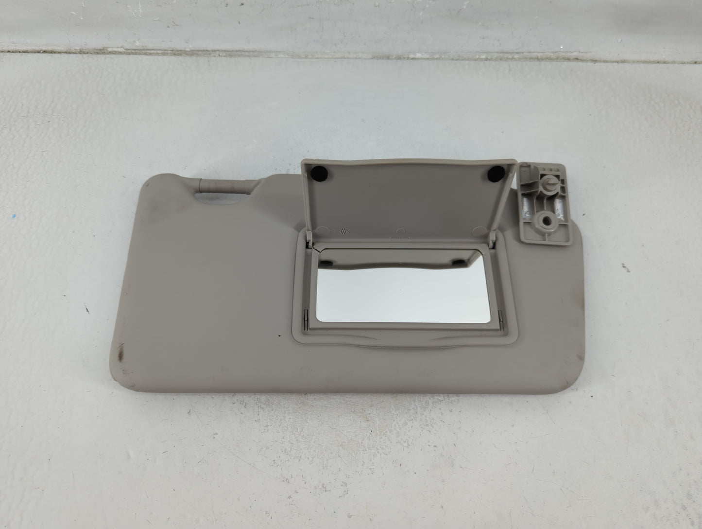 2014-2015 Nissan Versa Sun Visor Shade Replacement Passenger Right Mirror Fits Fits 2014 2015 OEM Used Auto Parts - Oemuseda