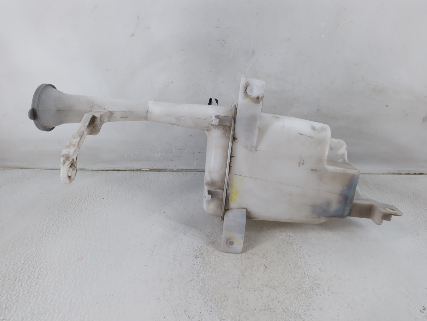 2012-2019 Nissan Versa Windshield Washer Fluid Reservoir Bottle Oem - Oemusedautoparts1.com