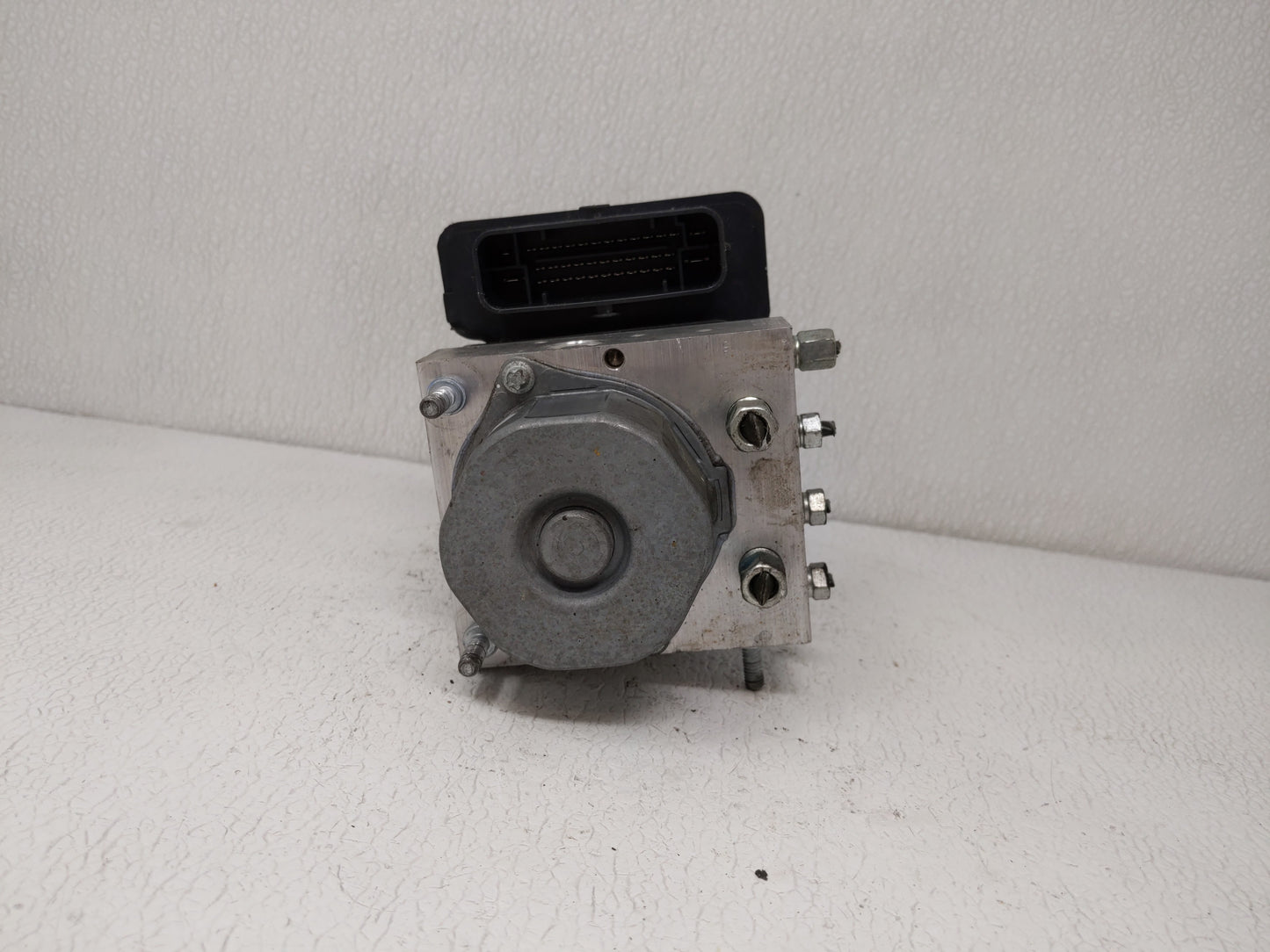 2015-2019 Nissan Versa ABS Pump Control Module Replacement P/N:2265106527 47660 9KK0A Fits Fits 2015 2016 2017 2018 2019 OEM