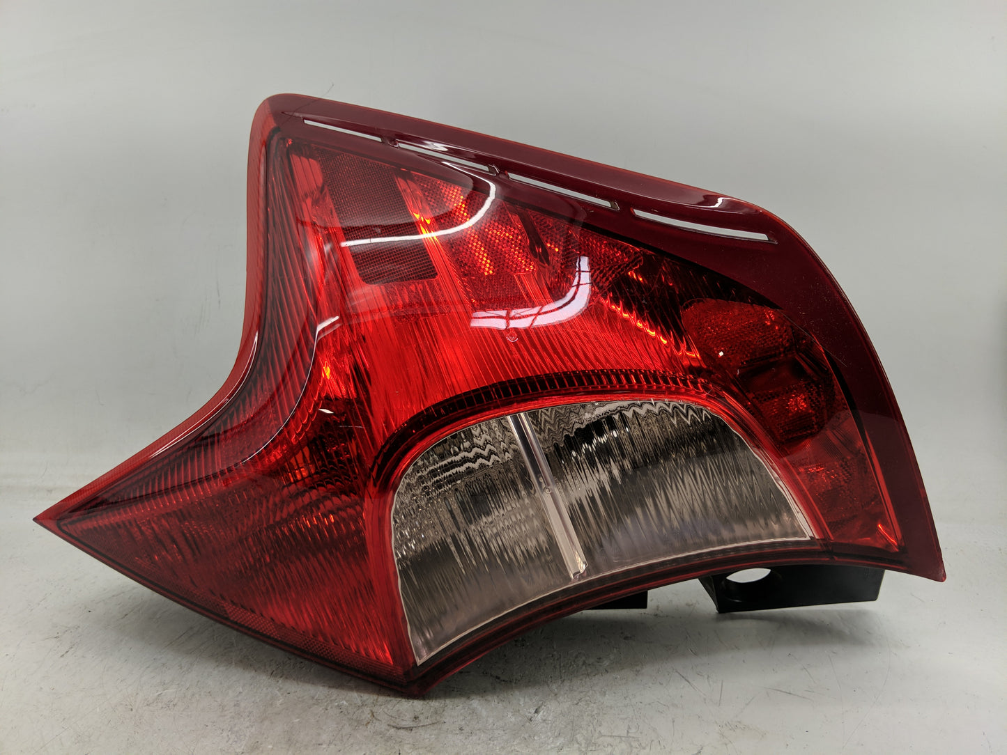 2012-2019 Nissan Versa Tail Light Assembly Passenger Right OEM Fits Fits 2012 2013 2014 2015 2016 2017 2018 2019 OEM Used Au