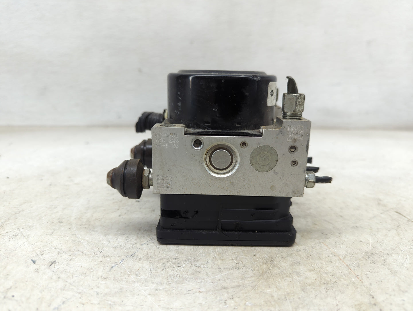2015-2019 Nissan Versa ABS Pump Control Module Replacement P/N:2265106527 47660 9KK0A Fits Fits 2015 2016 2017 2018 2019 OEM