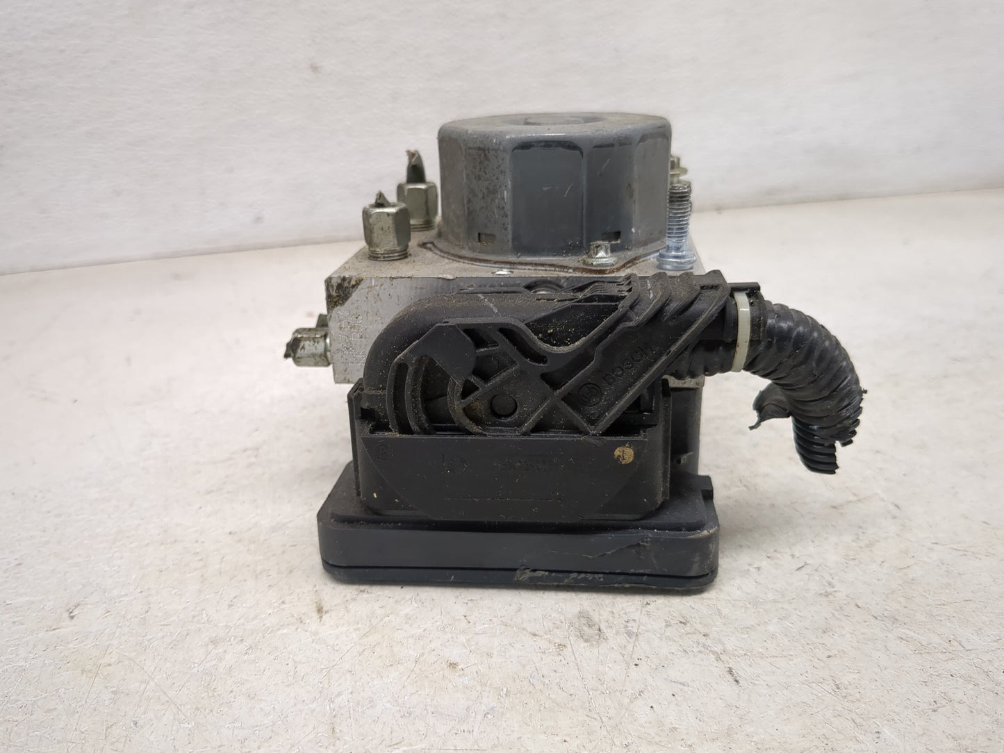 2015-2019 Nissan Versa ABS Pump Control Module Replacement P/N:2265106527 47660 9KK0A Fits Fits 2015 2016 2017 2018 2019 OEM